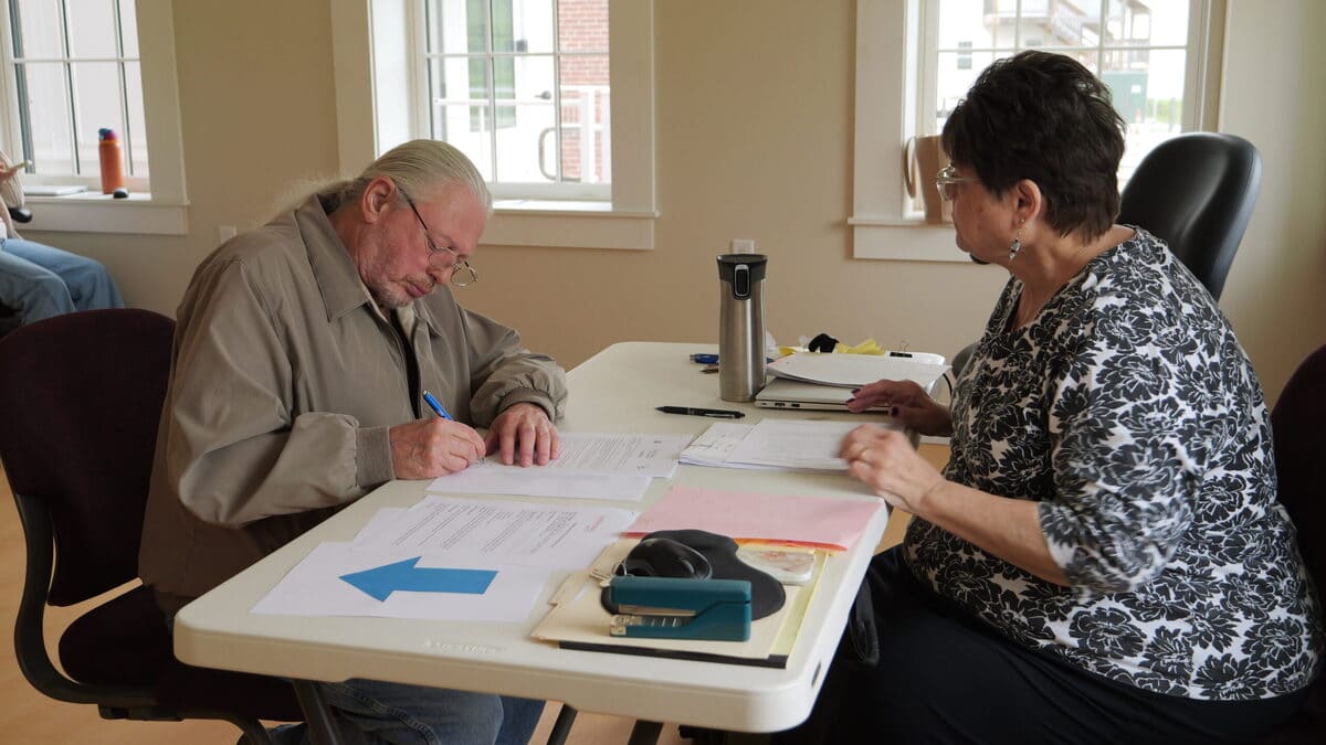 New residents moving into Veteran housing